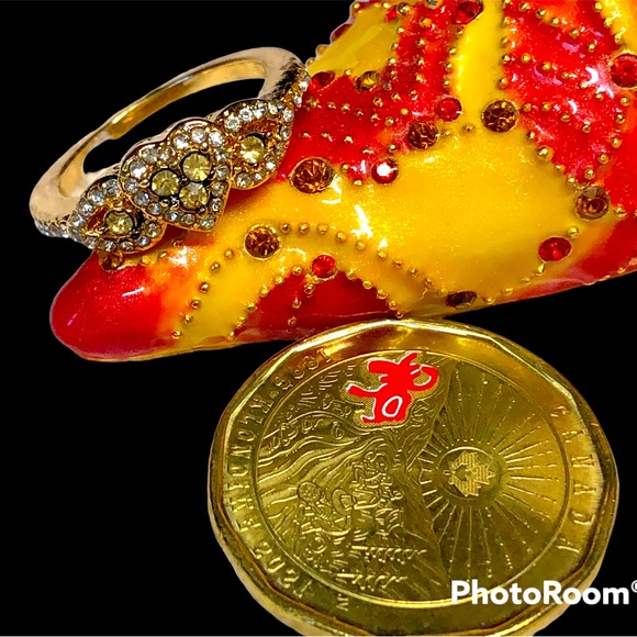 Cute heart shaped ring in topaz and white colored rhinestone NWOT - Picture 2 of 12